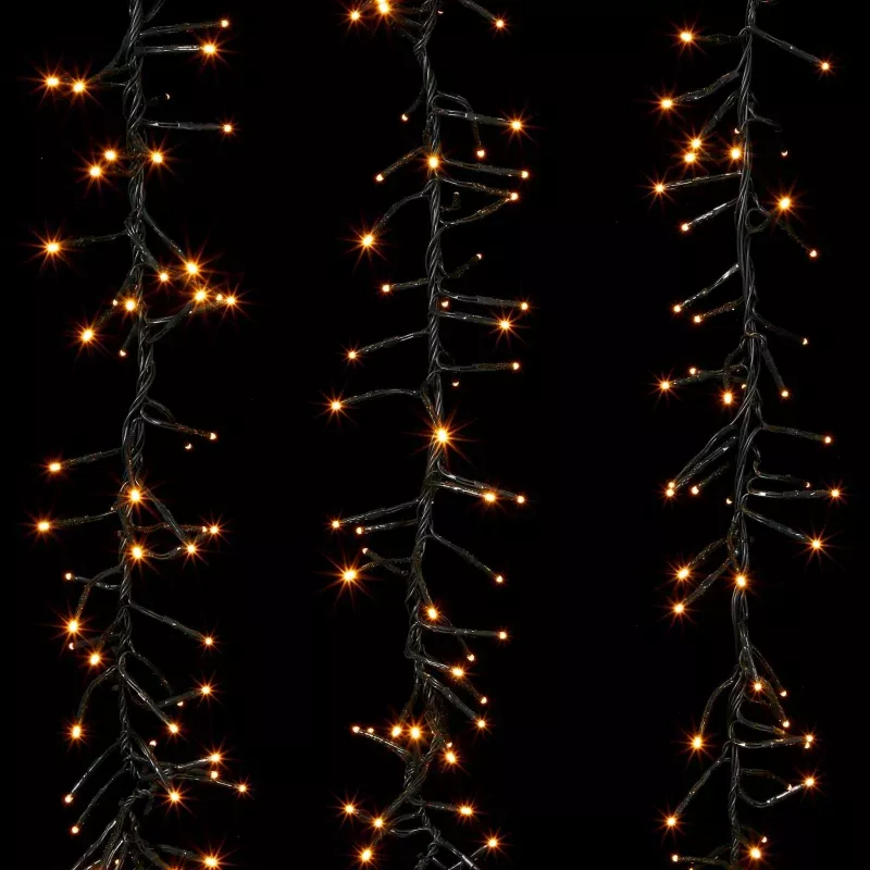 10 inch Dk Green Wire Flowing Cluster w/960 Warm White Lights w/Remote